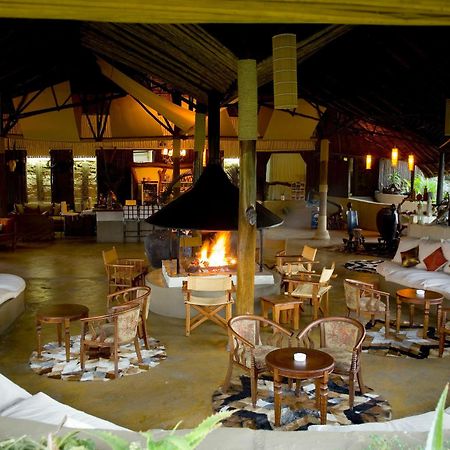 Mbweha Camp Hotel Elmenteita Bagian luar foto