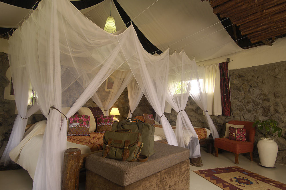 Mbweha Camp Hotel Elmenteita Bagian luar foto