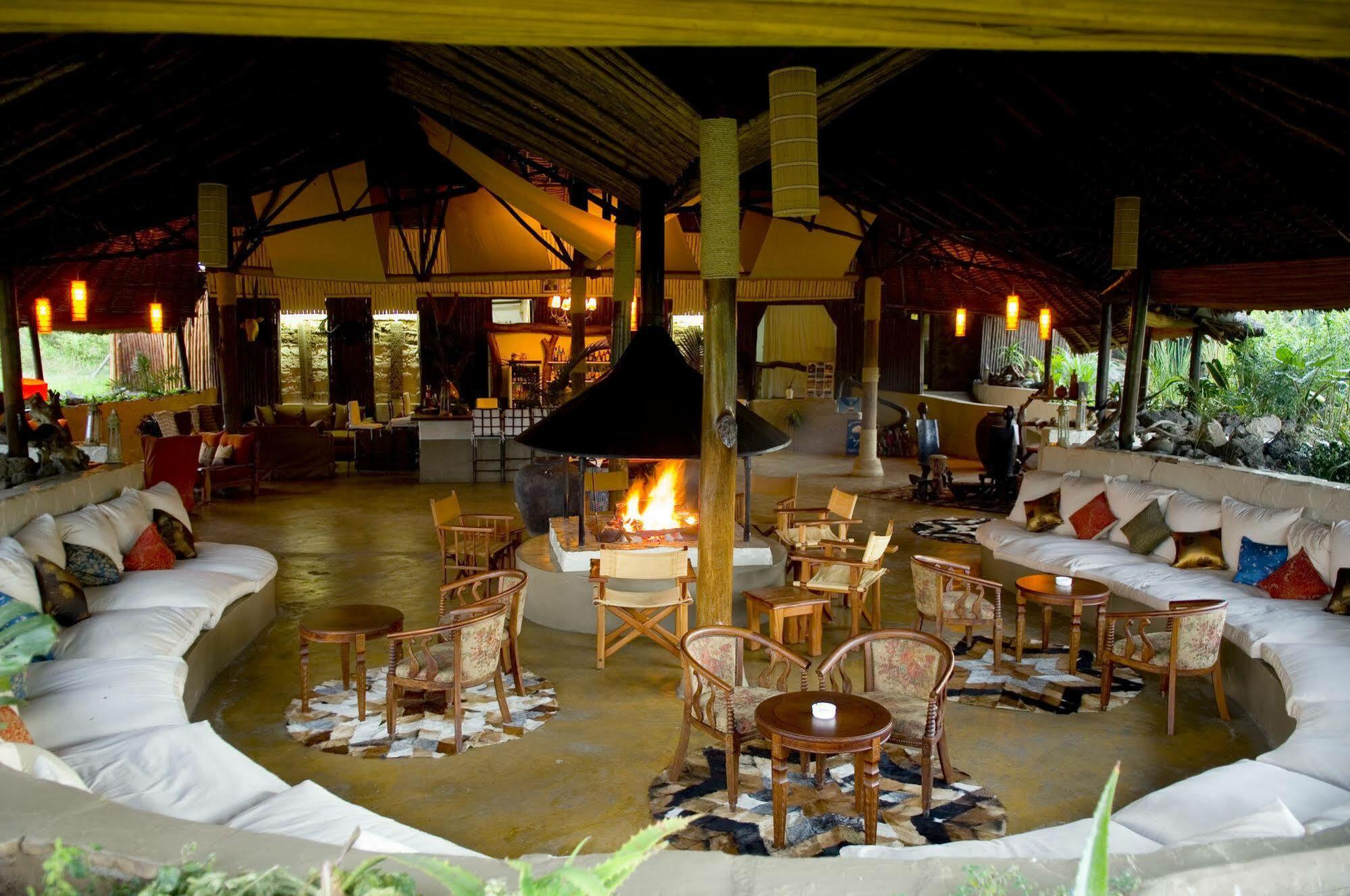 Mbweha Camp Hotel Elmenteita Bagian luar foto